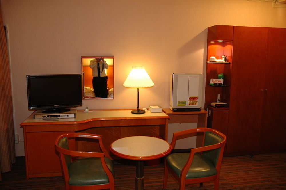 Takamatsu Terminal Hotel Bagian luar foto