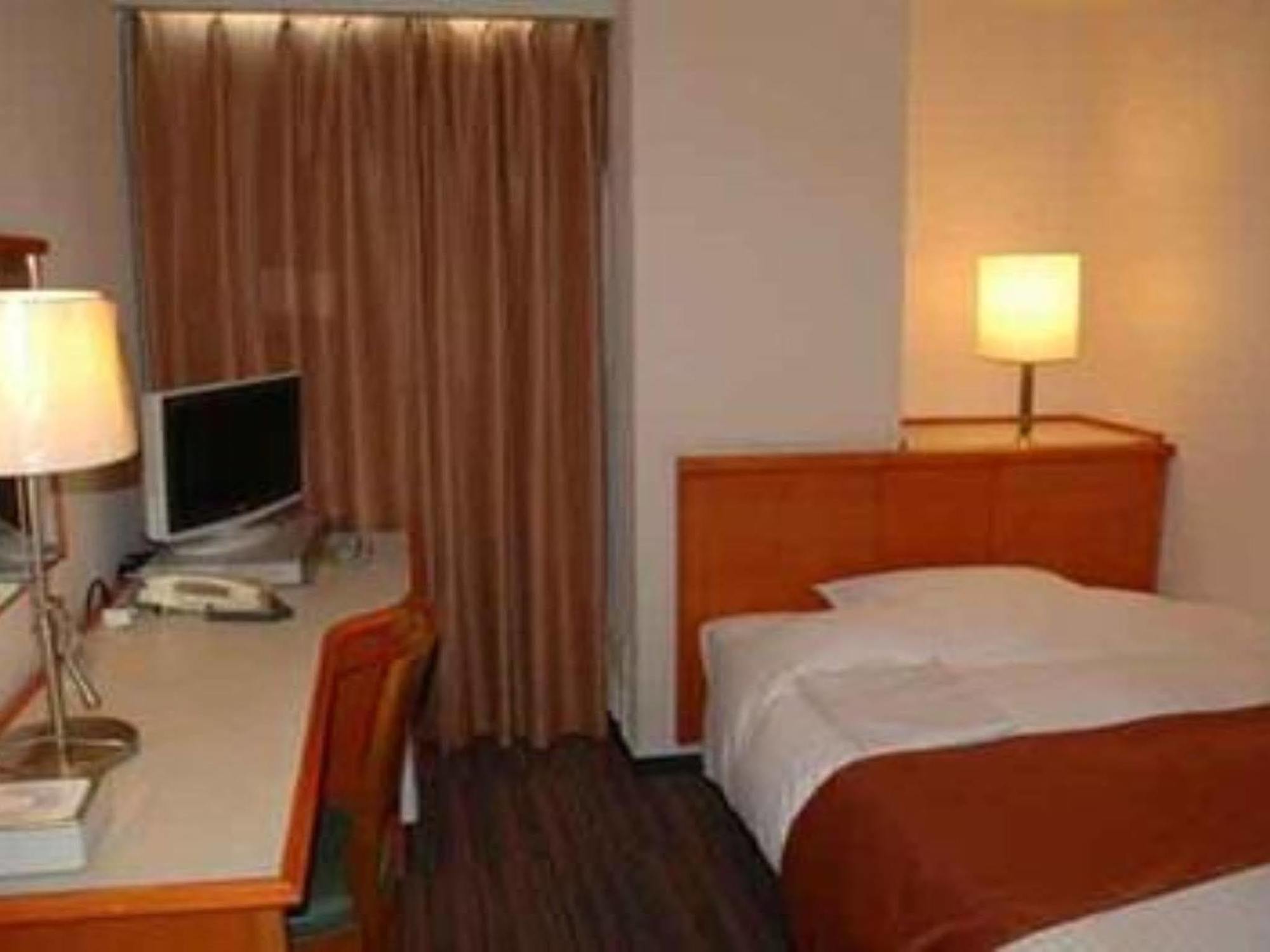 Takamatsu Terminal Hotel Bagian luar foto